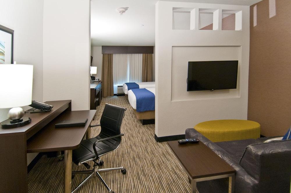 Holiday Inn Austin Airport By Ihg Ngoại thất bức ảnh
