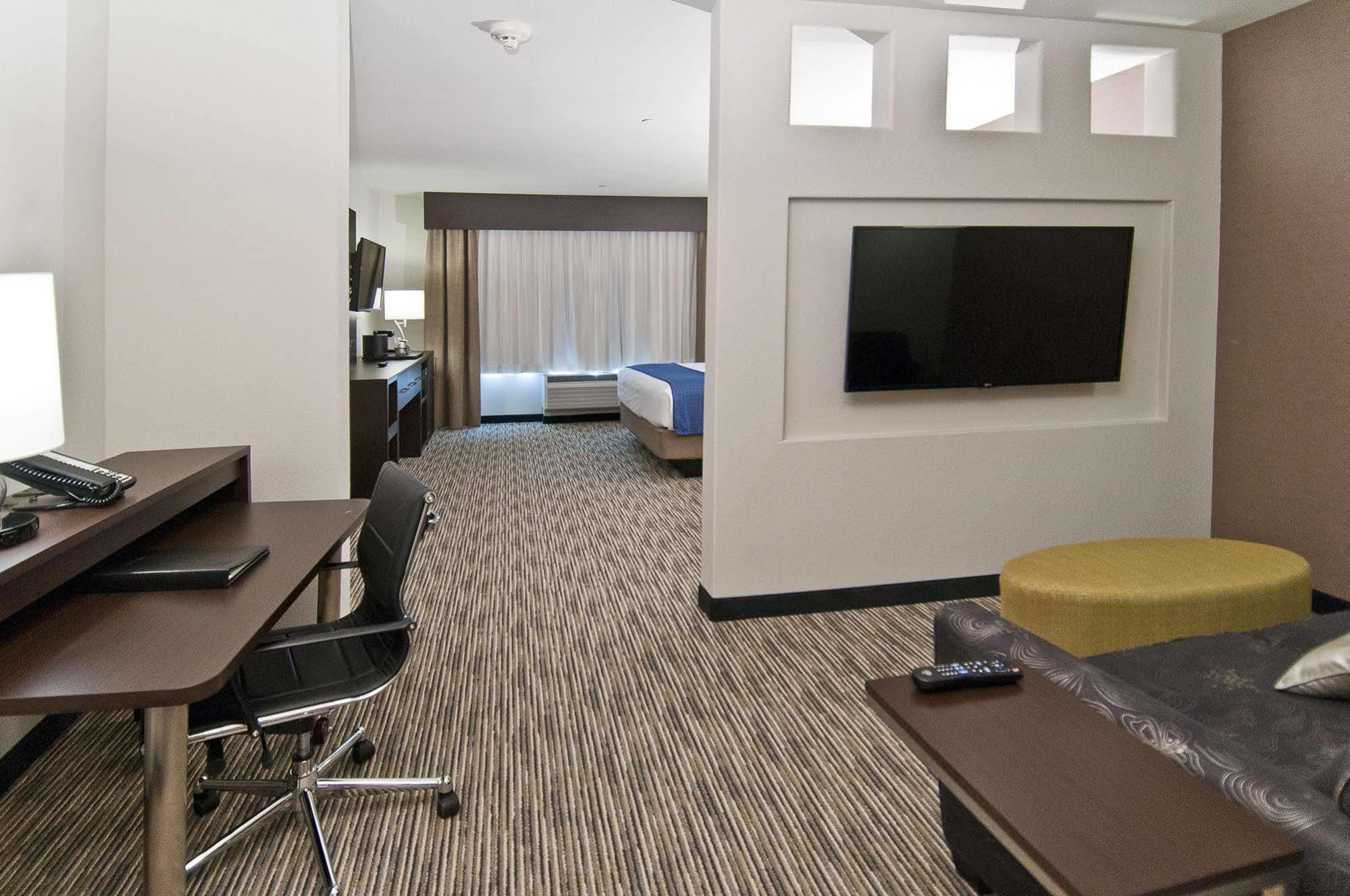 Holiday Inn Austin Airport By Ihg Ngoại thất bức ảnh