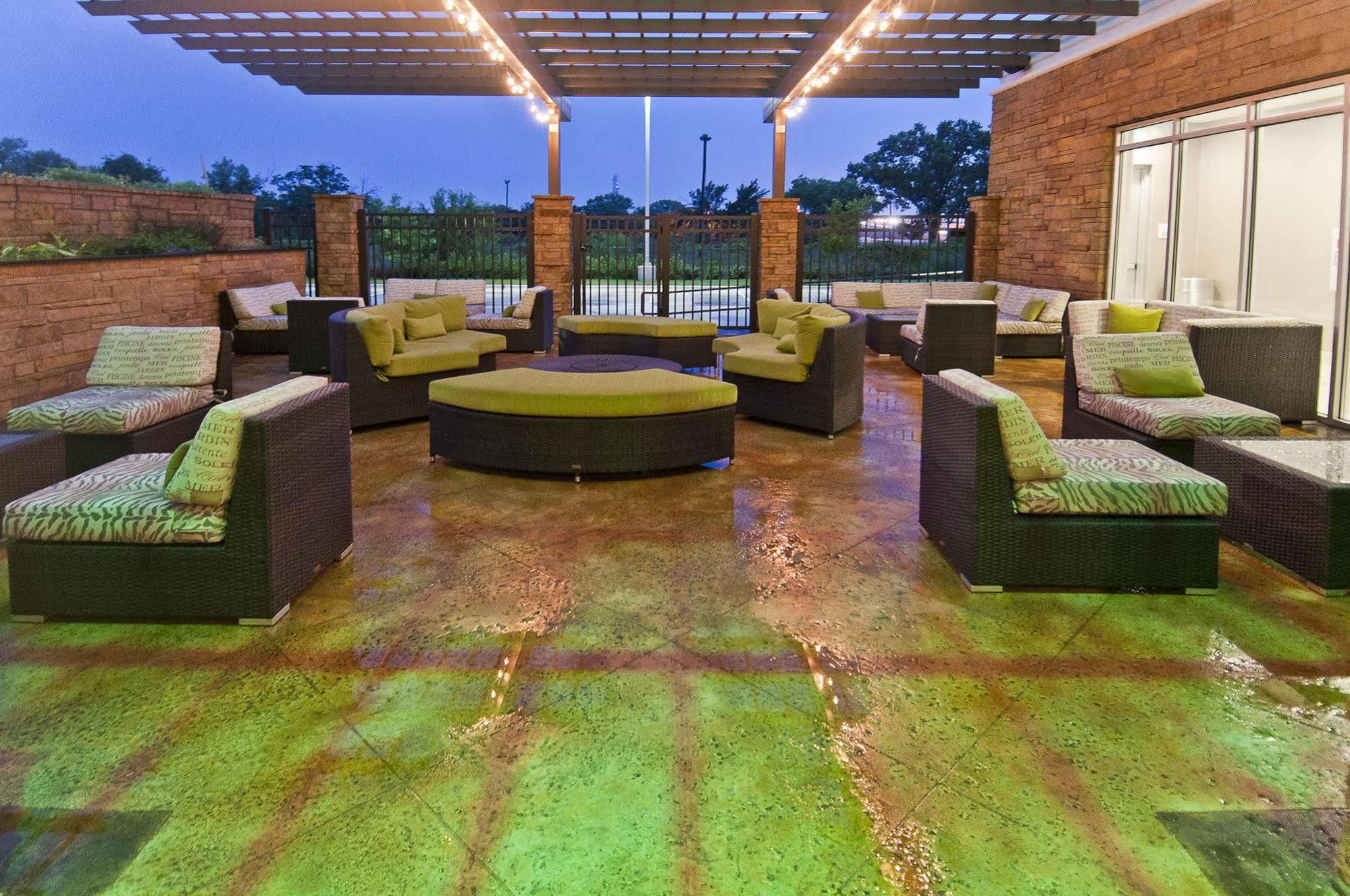 Holiday Inn Austin Airport By Ihg Ngoại thất bức ảnh